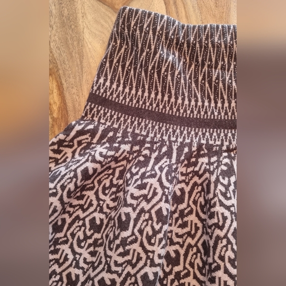 Wool Skirt - Picture 2 of 2